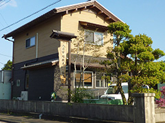 飯高 本社